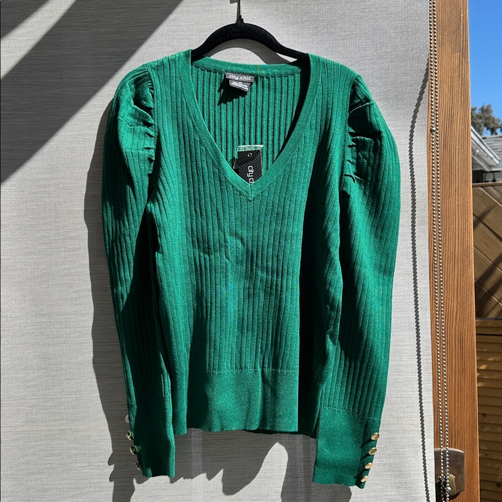 City Chic Emerald Green V-Neck Sweater - Plus size XS new